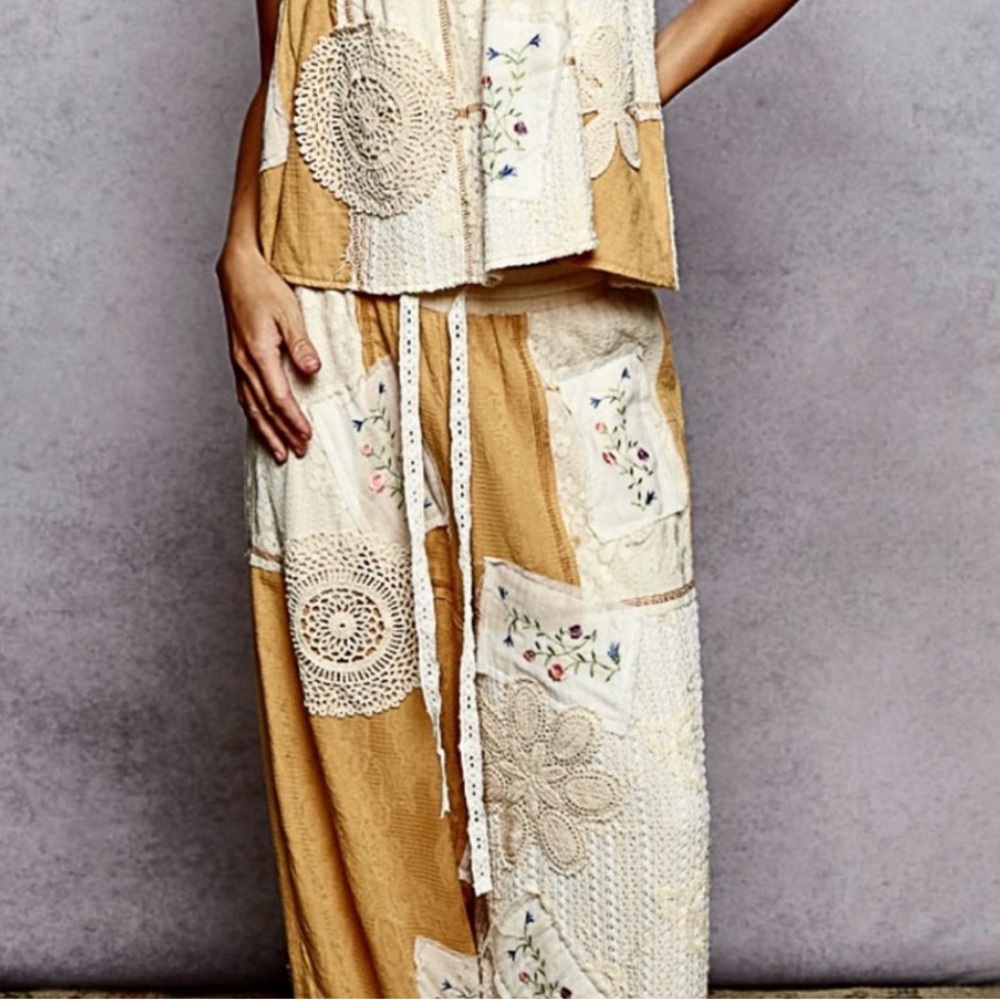 POL- NWOT MIXED PRINT EMBROIDERED PATCHED PANTS IN Golden Yellow